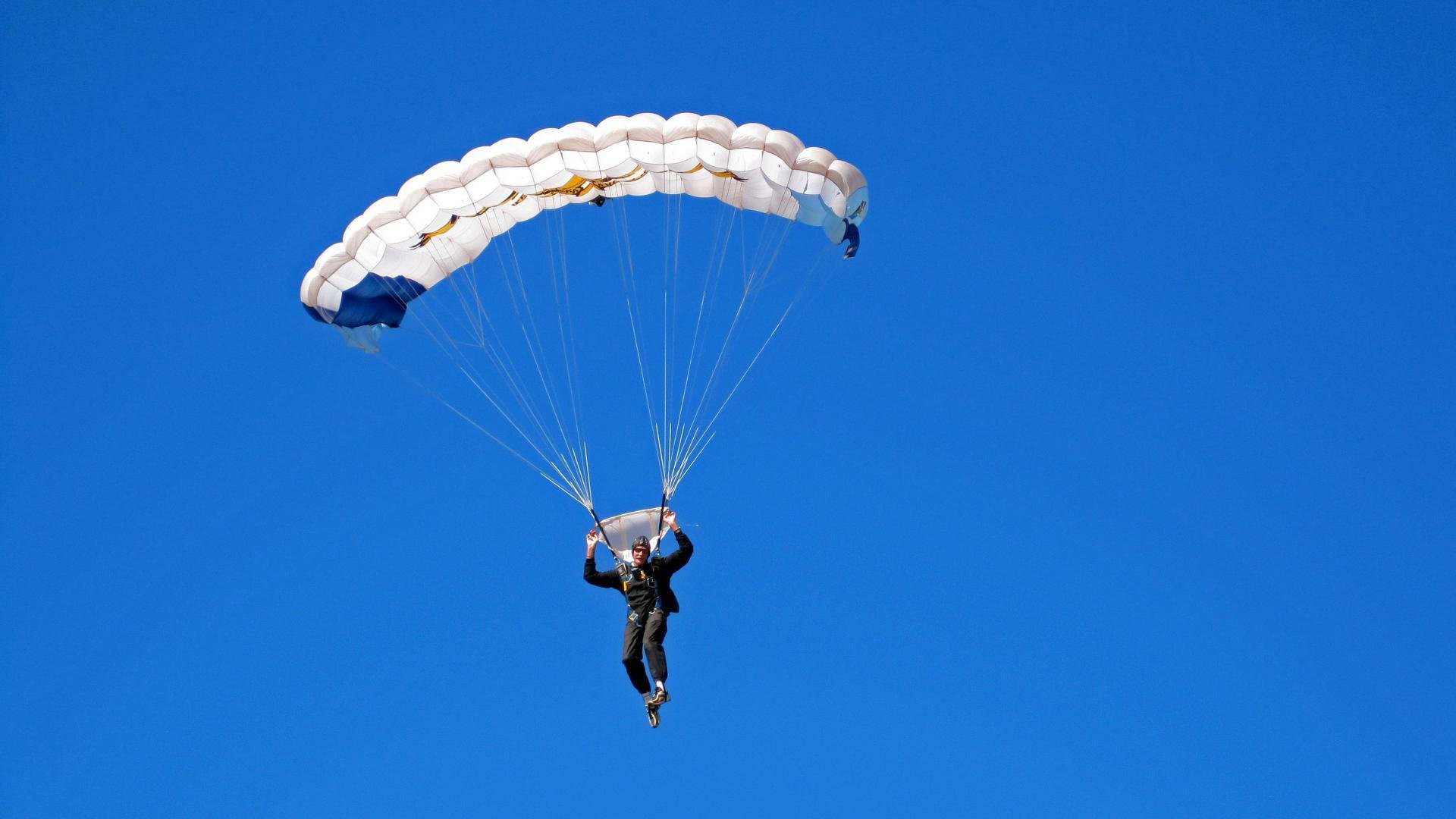 比利时反曲弓选手在2024年世界射箭锦标赛中表现出色，比利时射箭运动员