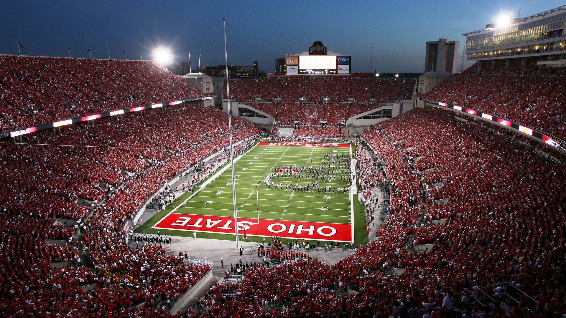 乐鱼体育平台官网-迷人的欧冠文化，全球球迷共襄盛举，欧冠球迷冲进球场